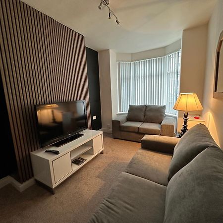 벨파스트 2Br Stylish Ormeau Road House 빌라 외부 사진