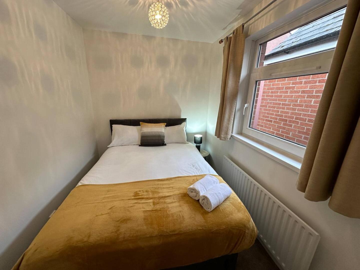벨파스트 2Br Stylish Ormeau Road House 빌라 외부 사진