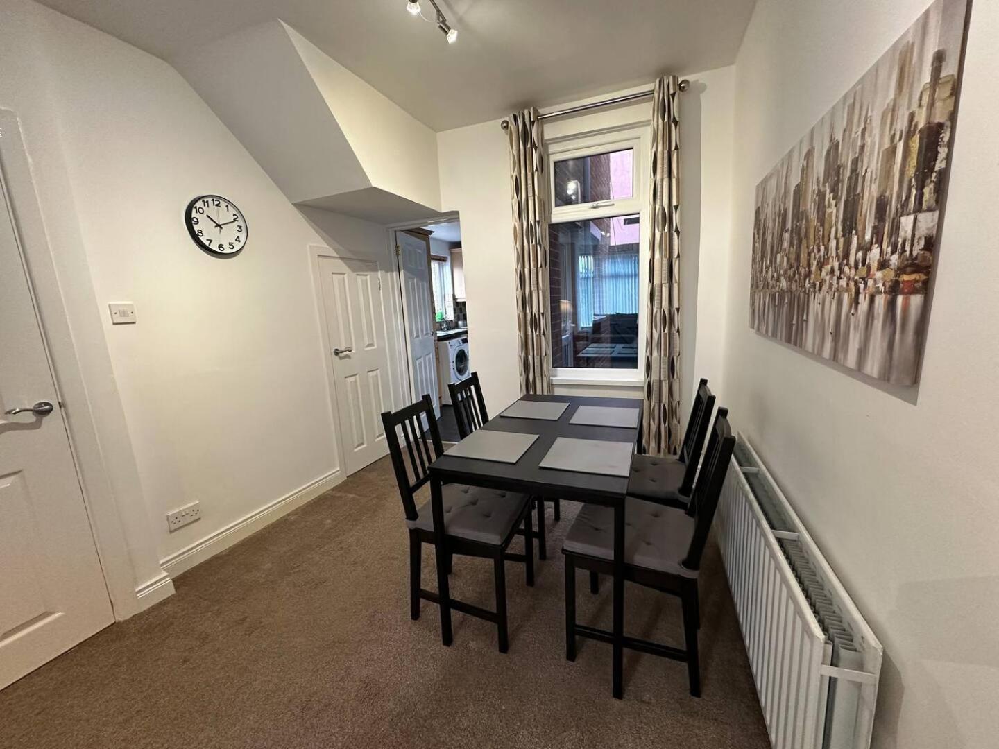 벨파스트 2Br Stylish Ormeau Road House 빌라 외부 사진