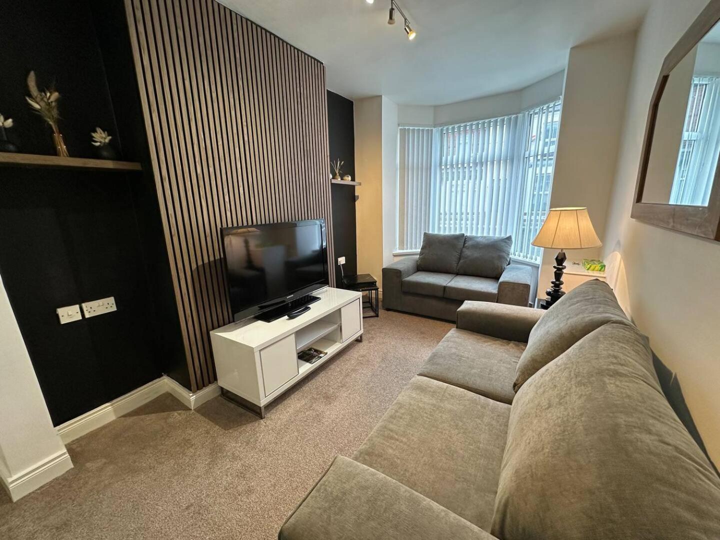 벨파스트 2Br Stylish Ormeau Road House 빌라 외부 사진