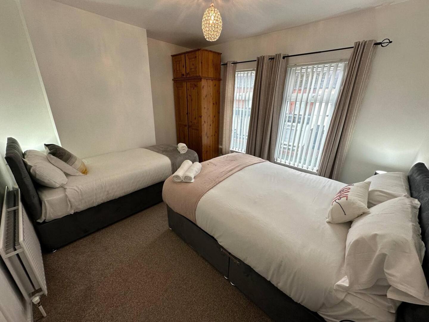 벨파스트 2Br Stylish Ormeau Road House 빌라 외부 사진